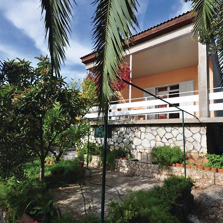 Awesome Home In Seget Vranjica With Wifi Luaran gambar