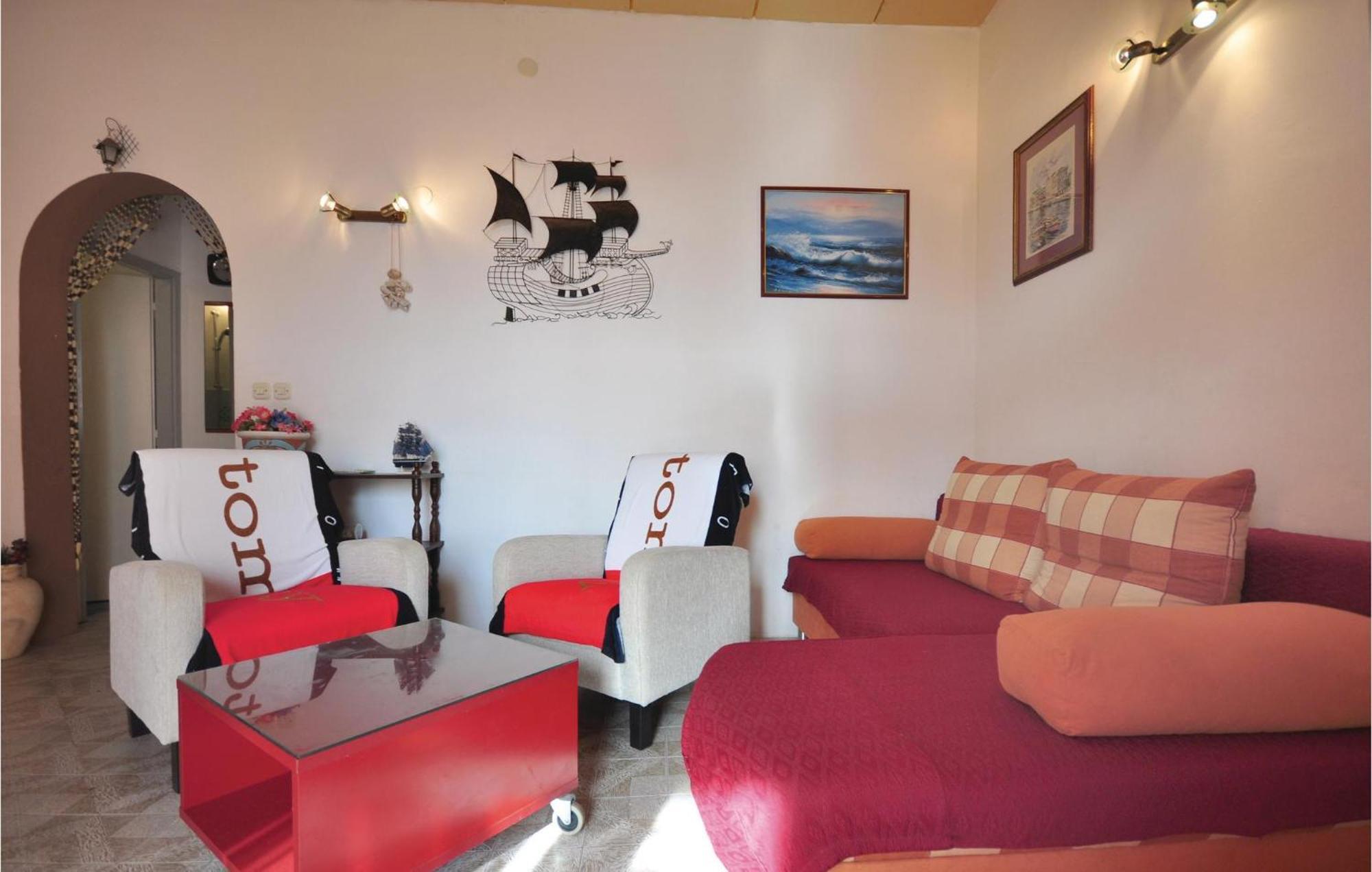 Awesome Home In Seget Vranjica With Wifi Luaran gambar