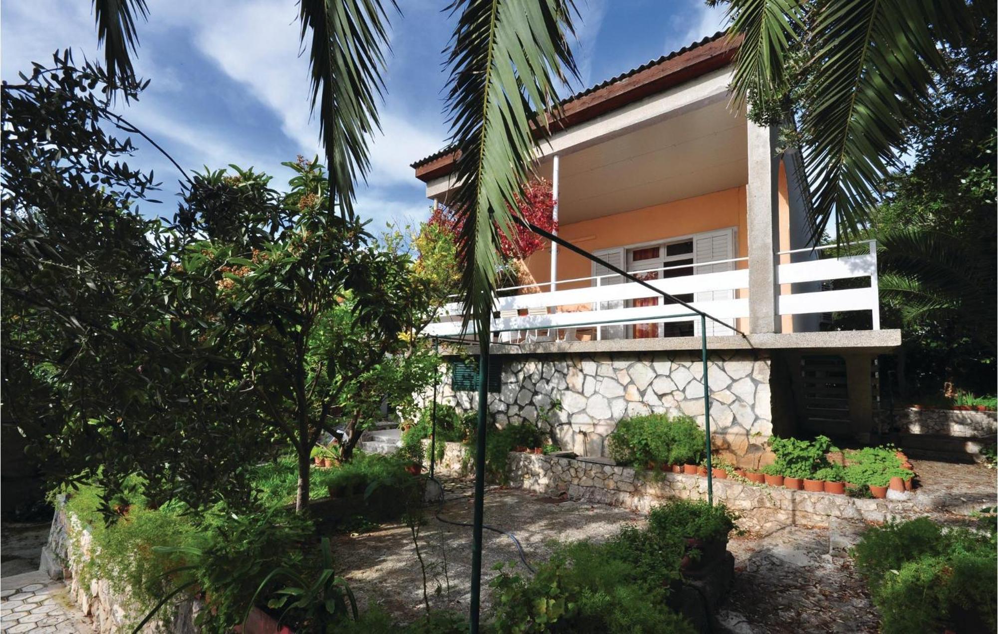 Awesome Home In Seget Vranjica With Wifi Luaran gambar